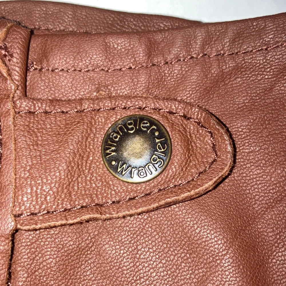 Wrangler Brown Leather Gloves with Snap Size Medium‎